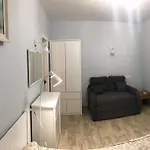 в самом центе одессы, пешком 5 мин. до ул. дерибасовской Appartement *