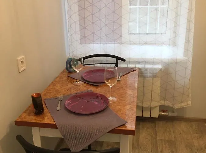 в самом центе одессы, пешком 5 мин. до ул. дерибасовской أوديسا