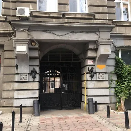 в самом центе одессы, пешком 5 мин. до ул. дерибасовской Lägenhet *