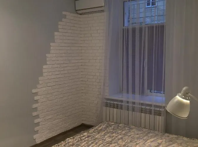 в самом центе одессы, пешком 5 мин. до ул. дерибасовской Apartment