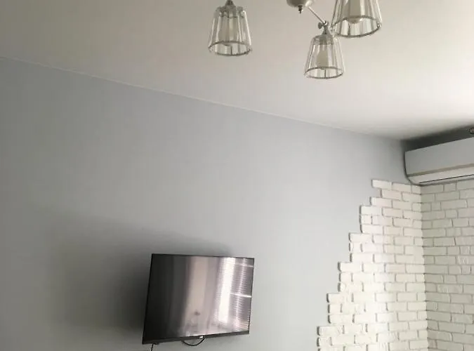 в самом центе одессы, пешком 5 мин. до ул. дерибасовской Apartment